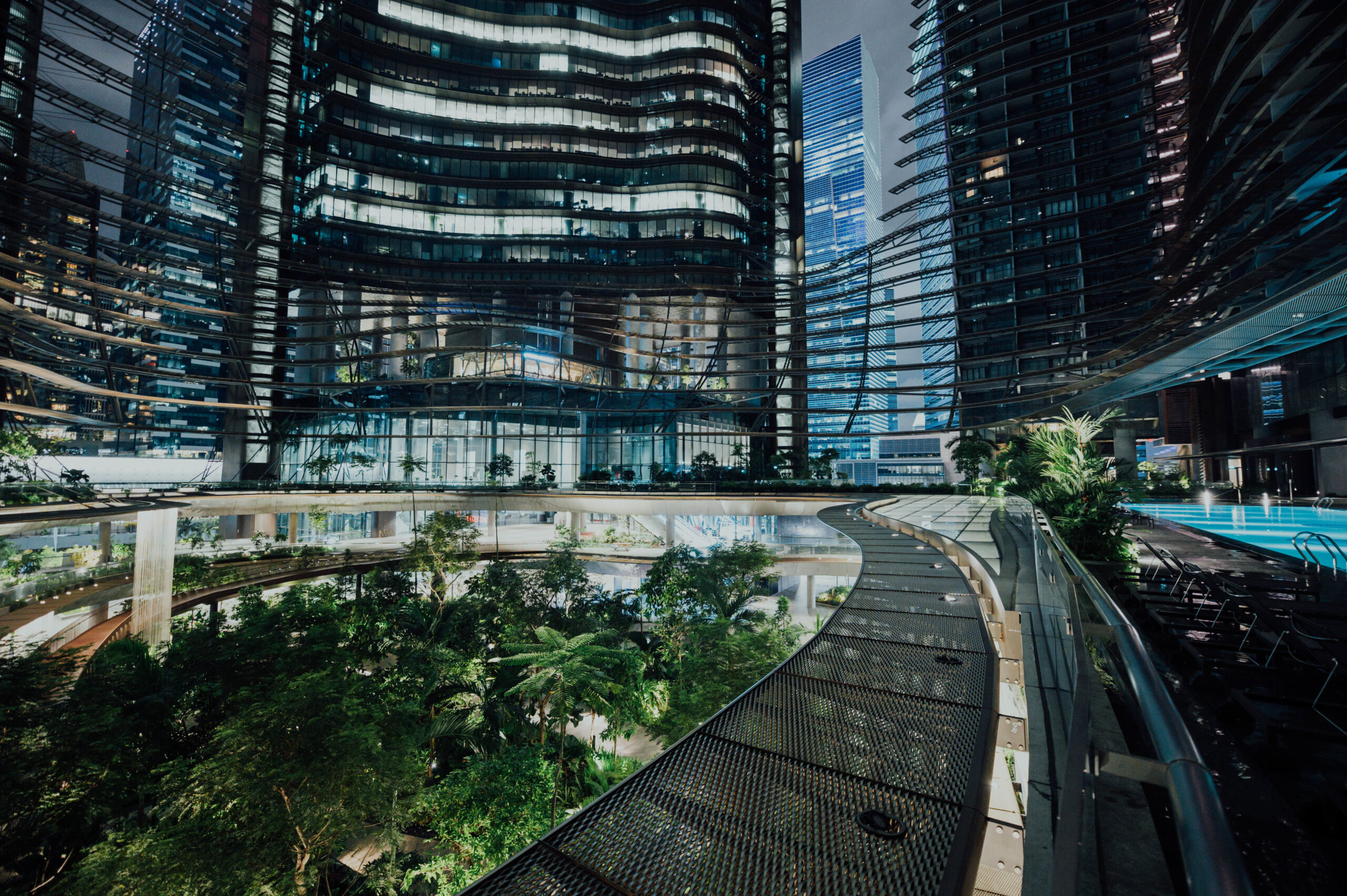 Office building, building, city and urban | HD photo by chuttersnap